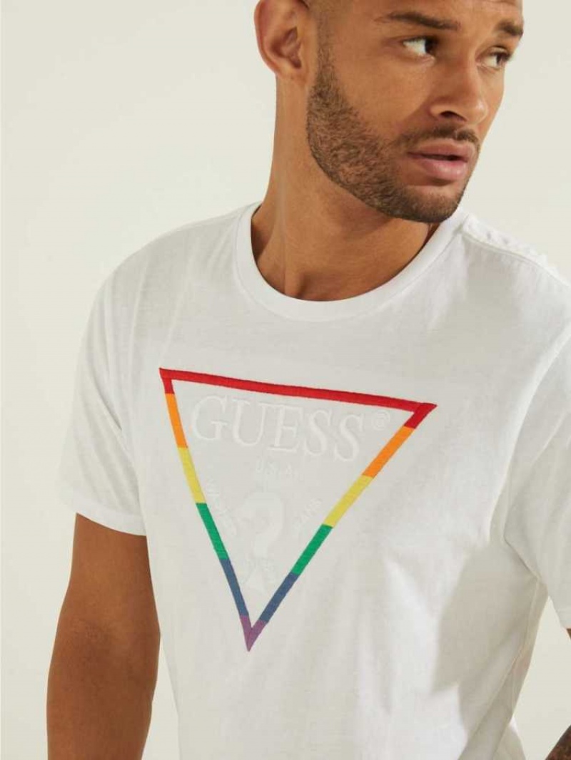 T Shirts Guess Embroidered Rainbow Logo Homme Blanche Multicolore | 26154-CGZF